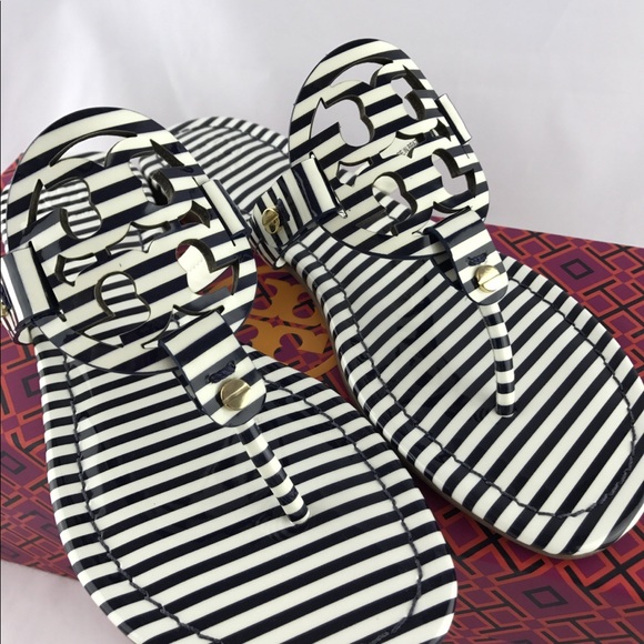 NWT Tory Burch Miller Sandal Patent Leather 7.5/8 - Picture 3 of 8